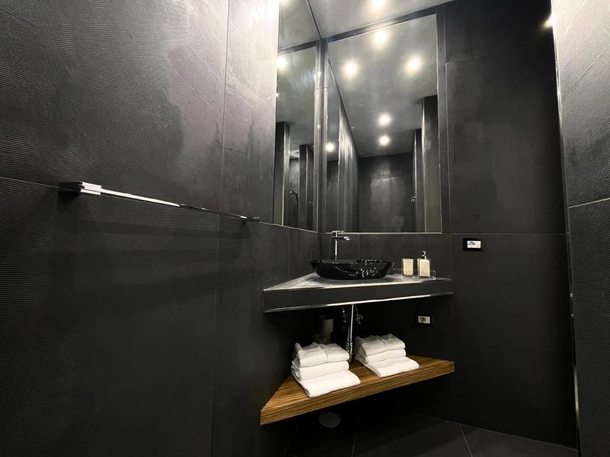 Aroma Apartment, Maschio Angioino-Porto Di Napoli Luaran gambar