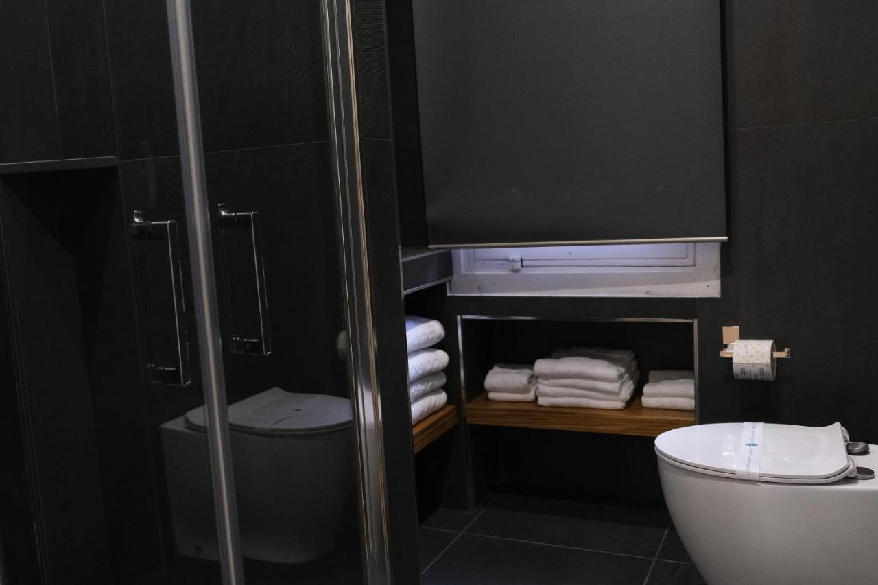Aroma Apartment, Maschio Angioino-Porto Di Napoli Luaran gambar